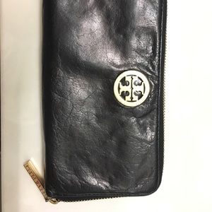 Tory Burch Robinson continental wallet